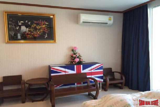 Low rise 1 big bedroom Condo near Jomtian beach for sale - Jomtian-8