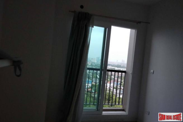 The Key Sathorn-Ratchapruek | Two Bedroom 17th Floor Condo with Green Views in Wutthakat-11