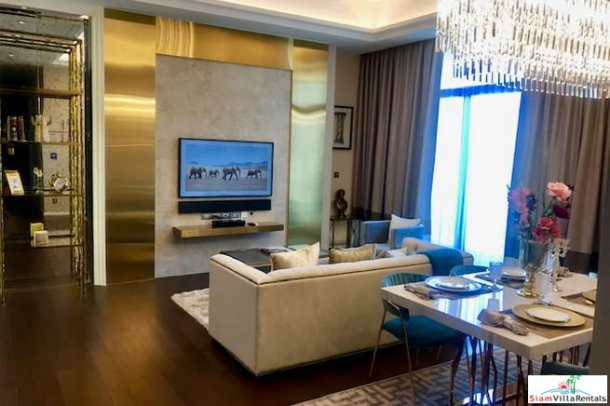 Diplomat 39 | Luxurious Three Bedroom Close to Everything in Phrom Phong-2