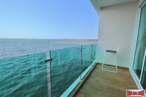 Large Beautiful 1 bedroom condo with beachfront for sale - Banglamung-9