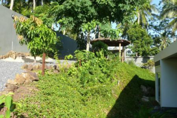 KOH SAMUI VILLA FOR SALE WITH FANTASTIC OUTDOOR SPACE  S1168-21