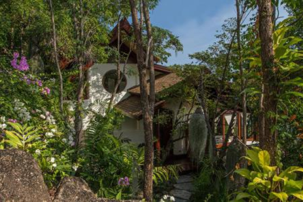 KOH SAMUI VILLA FOR SALE WITH SPECTACULAR VIEWS & NATURAL SURROUNDINGS  S901-15