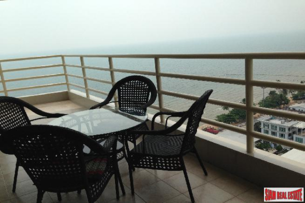 Large beautiful 2 bedroom corner unit with sea view near beach for rent - Jomtien-13