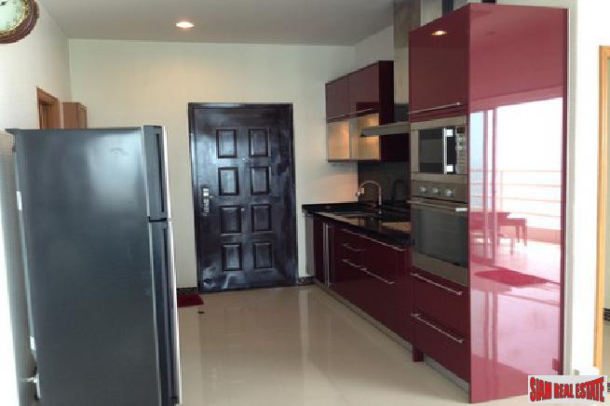 Large beautiful 2 bedroom corner unit with sea view near beach for rent - Jomtien-2