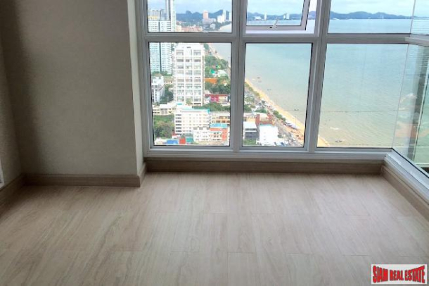 Large beautiful Studio condo on a high floor with direct sea view for sale - Jomtien-4