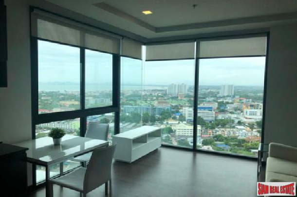 Corner 1 bedroom condo with stunning view of north Pattaya for sale - North Pattaya-3