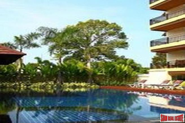 Beautiful penthouse with private pool at a convenience area near beach for sale -Jomtien-20