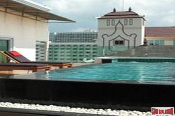 Beautiful penthouse with private pool at a convenience area near beach for sale -Jomtien-11