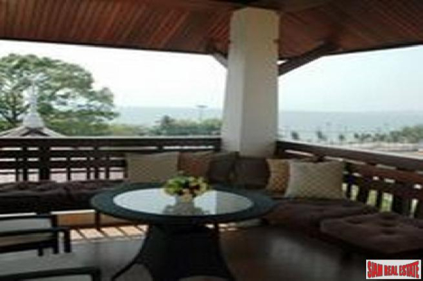 Beautiful penthouse with private pool at a convenience area near beach for sale -Jomtien-6