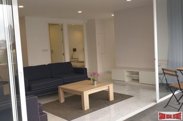 D.S. Tower 2 Sukhumvit 39 | Spacious Two Bedroom Condo with Big Balcony & Extra Storage in Phrom Phong-2