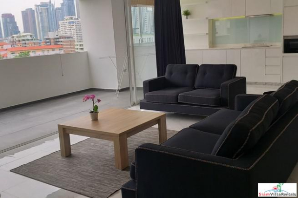 D.S. Tower 2  | Spacious Two Bedroom Condo with Big Balcony and Extra Storage Space in Phrom Phong-15