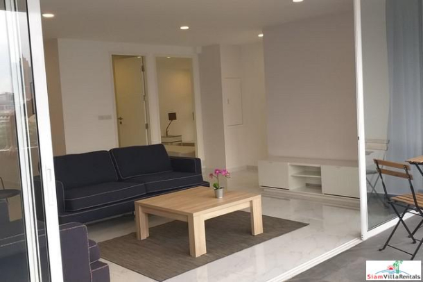 D.S. Tower 2  | Spacious Two Bedroom Condo with Big Balcony and Extra Storage Space in Phrom Phong-2