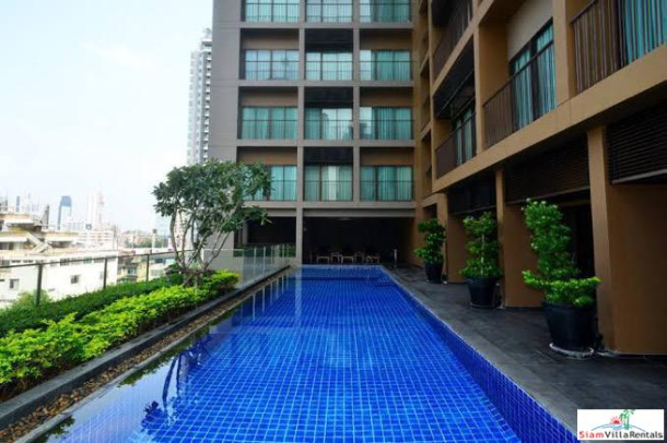 Noble Refine | Large and Nicely Decorated Two Bedroom Condo Near Major Phrom Phong Shopping & BTS-12