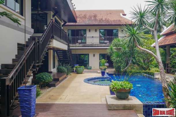 Siamese Exclusive 42 | Cozy Two Bedroom Condo Close to Shopping and BTS Ekkamai-21