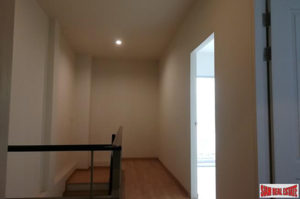 Large Unfurnished Three Storey, Three Bedroom House in Suan Luang-10