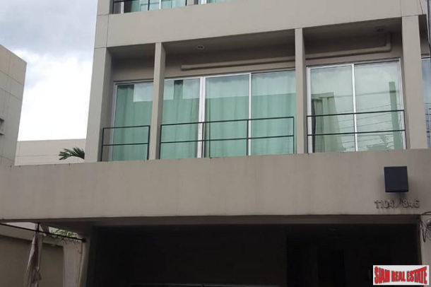 Two Bedroom, Three Storey Home on Tree Lined Street in Suan Luang-2