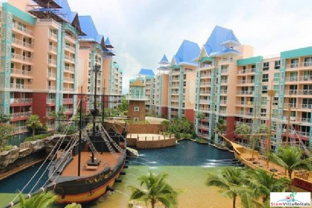 Gorgeous 2 bedroom condo at a very convenience area for rent - Thappraya-1