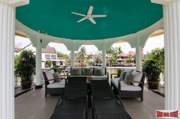 Elegant 4 big bedroom pool villa with private mooring for sale - Na jomtien-29