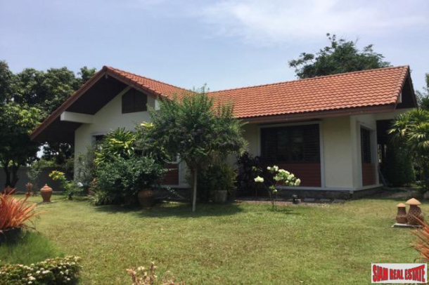 A private compound with  a pool villa, a second house and more in Nakhon Pathom.-7