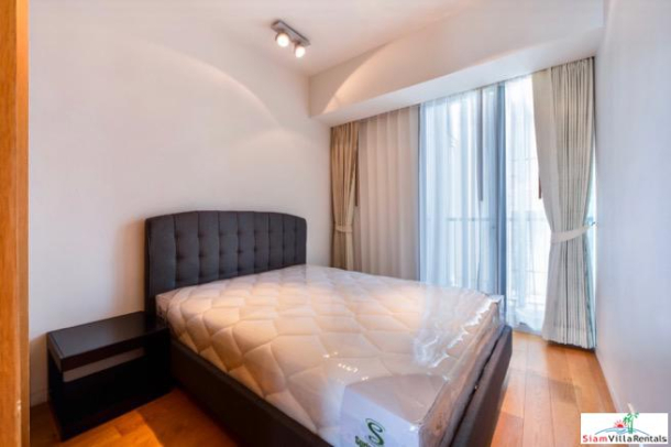 The Met Condominium | Luxury Living on the 26th Floor in this Modern Chong Nonsi Condo-15