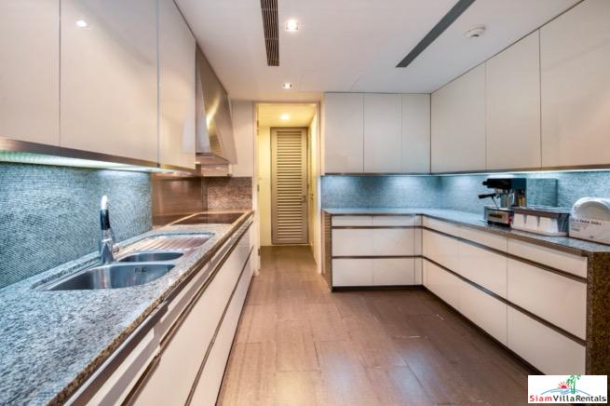 The Met Condominium | Luxury Living on the 26th Floor in this Modern Chong Nonsi Condo-7