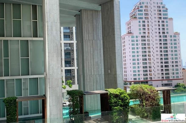 Diplomat 39 | Classic One Bedroom Condo with Pool View just a One Minute Walk from BTS Phrom Phong-26