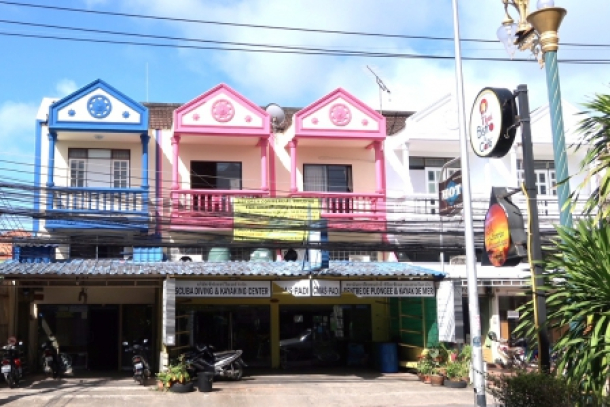Three Storey Shop House in Prime Location only 200 Meters to Chalong Pier-1
