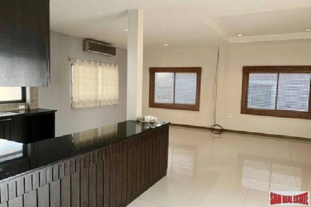 Unfurnished  2 bedroom house in a tropical area for sale - East Pattaya-7