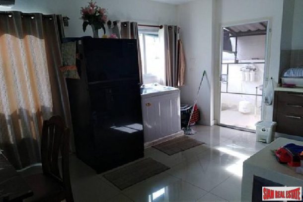 3 bedroom house fully furnished at the quiet area for sale - East Pattaya-14