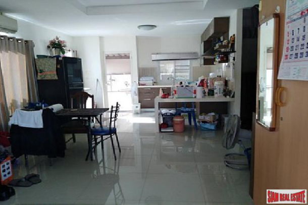 3 bedroom house fully furnished at the quiet area for sale - East Pattaya-7