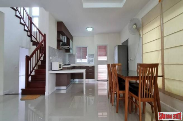 Beautiful 3 bedroom house in a quiet area and well maintenance for sale -East Pattaya-6