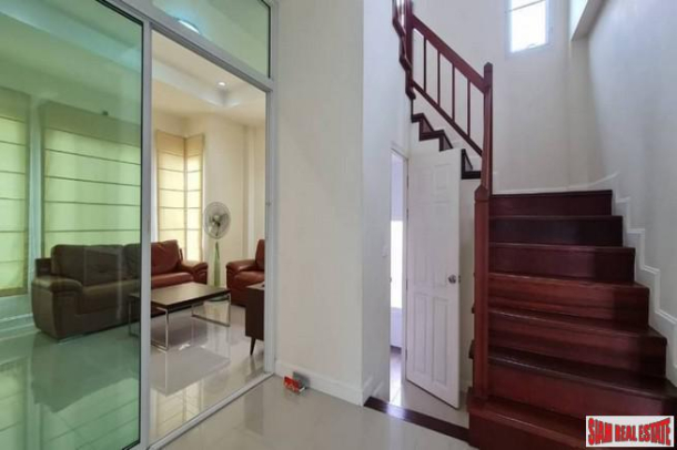 Beautiful 3 bedroom house in a quiet area and well maintenance for sale -East Pattaya-9