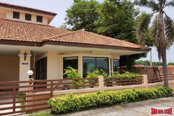 2 bedroom house at a very convenience area for sale - East Pattaya-1