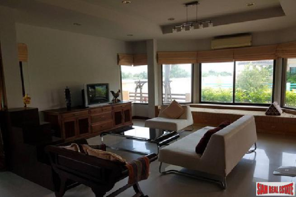 2 bedroom house at a very convenience area for sale - East Pattaya-17