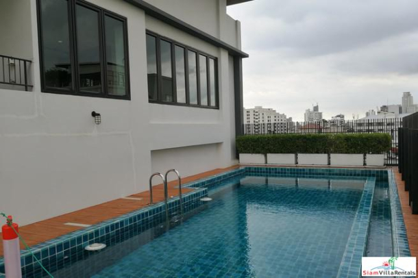 Large Furnished Three Bedroom Condo for Rent in Ekkamai-14