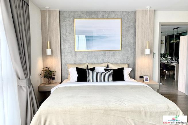 RHYTHM Ekkamai | Large Modern Two Bedroom Corner for Rent in New Condo-10