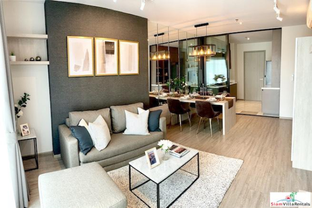 RHYTHM Ekkamai | Large Modern Two Bedroom Corner for Rent in New Condo-8