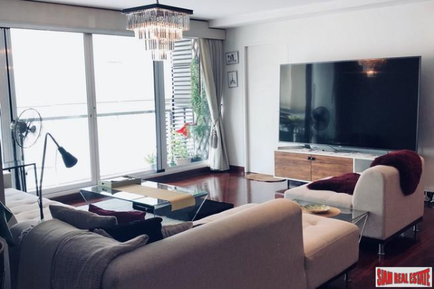 Urbana Sukhumvit 15 | Bright and Quiet Newly Renovated Two Bedroom Condo for Sale in Asok-3