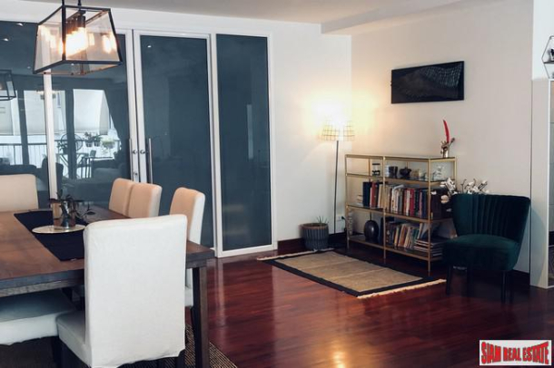 Urbana Sukhumvit 15 | Bright and Quiet Newly Renovated Two Bedroom Condo for Sale in Asok-9