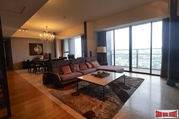 The Met | Elegant Three Bedroom Condo with Sweeping Panoramic Views in Chong Nonsi-15