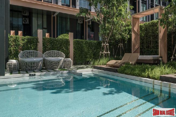 Quad Silom | Large Two Bedroom Condo for Sale in a Low-rise Building in Chong Nonsi-30