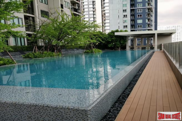 Blocs 77 | One Bed on High Floor with Serene Green, Canal and City Views at Sukhumvit 77, Onnut-12