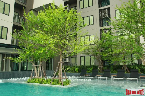 Blocs 77 | One Bed on High Floor with Serene Green, Canal and City Views at Sukhumvit 77, Onnut-17