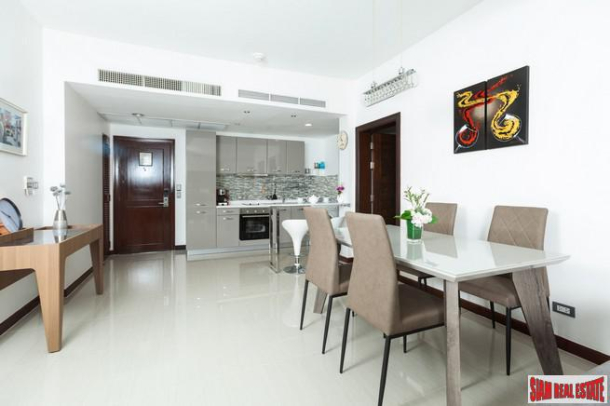Renovated Large One Bedroom Condo for Sale Five Minutes to Bang Tao Beach in Laguna Resorts-2
