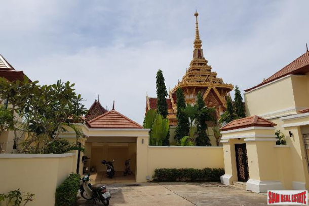 Thai - Bali Style Properties In A Idyllic Setting - Bang saray Pattaya-17
