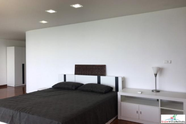 Large 4 Bedroom Condo For Rent in Jomtien Beach-7