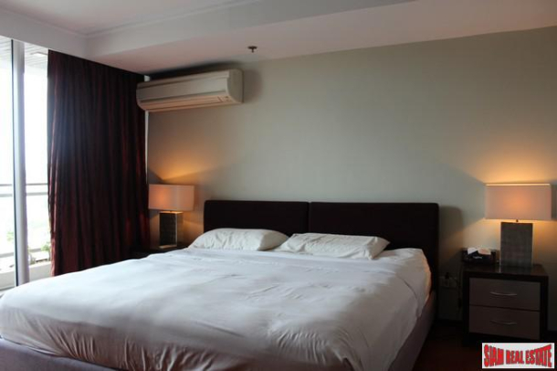 A Luxury 3 beds Condo For Sale Near Pattaya Beach-14