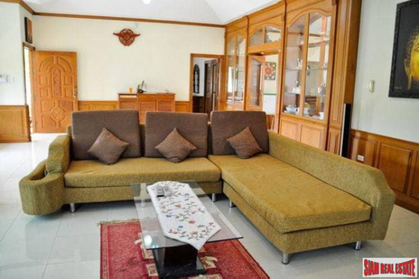 For sale, 3 bedrooms House with private pool near Mabprachan lake-8