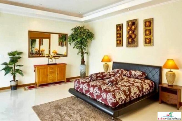 Luxurious 930 sq.m. 5 Storey Modern Style Villa for Sale Near Walking Street at South Pattaya - Financing Available-14