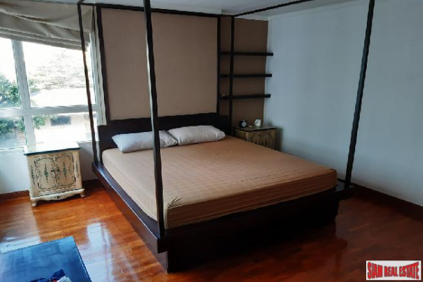 Baan Siri Sukhumvit 13 | Extra Spacious Three Bedroom Condo in Secure Nana Low Rise-17